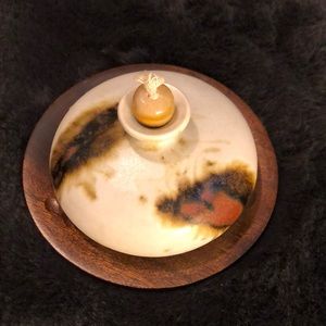 Vintage Handmade Ceramic Oil Lamp. Natural crystal .Signed By Artist 👨‍🎨 NWOT